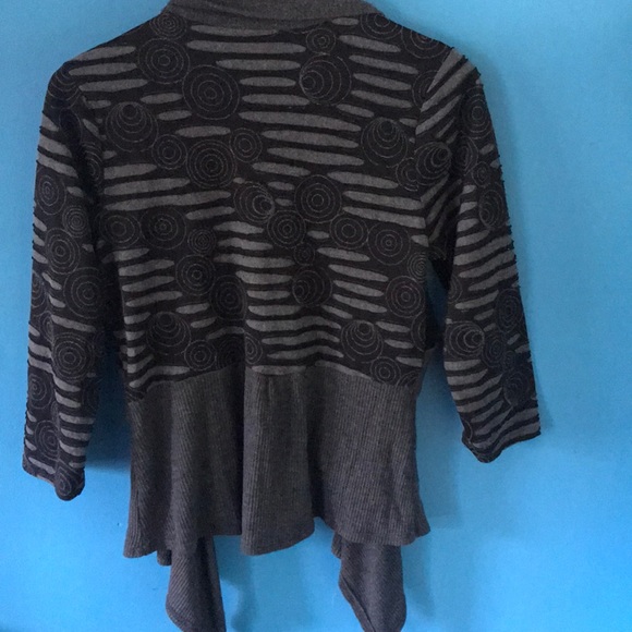 embroidered jacket - Picture 4 of 4